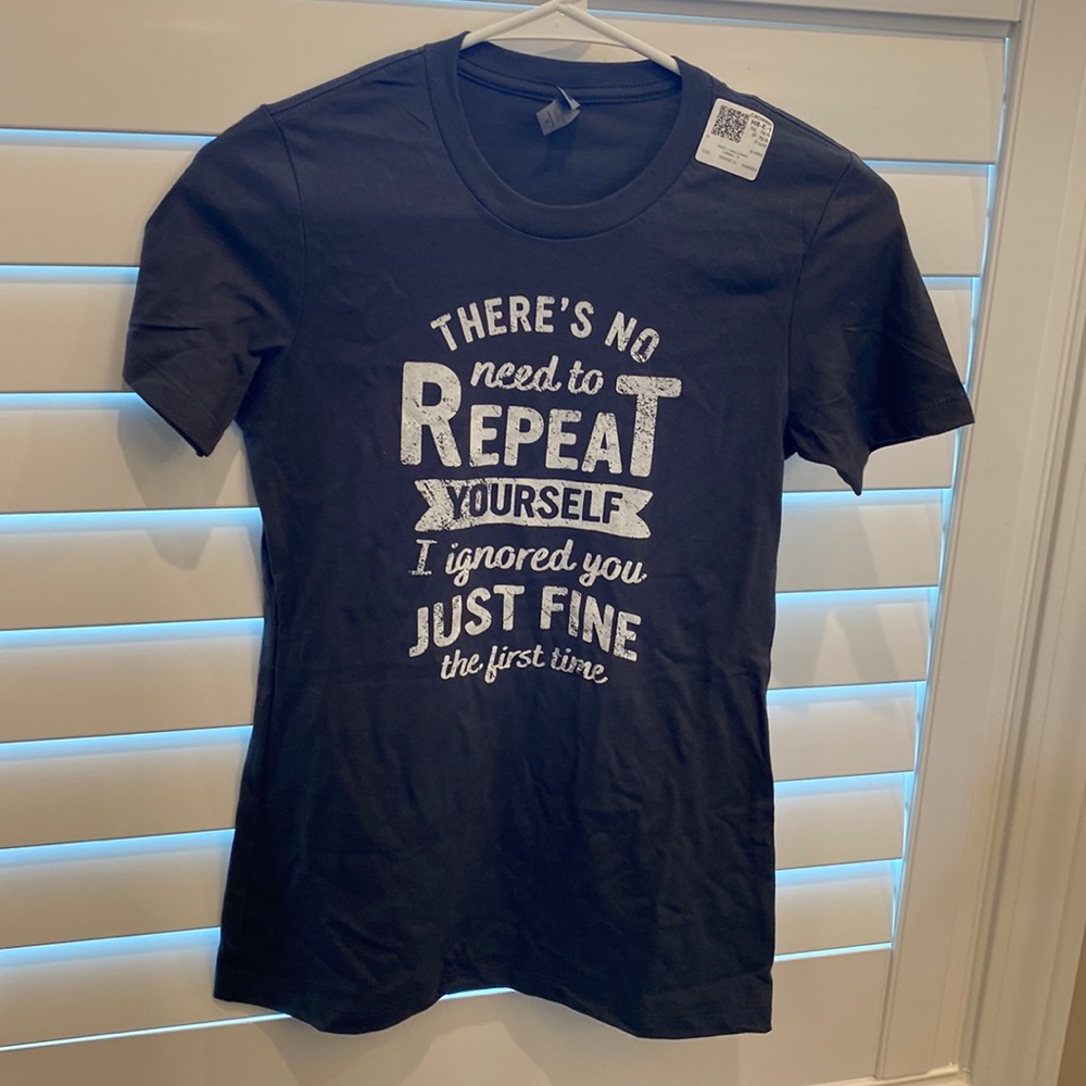 NEXT LEVEL APPAREL JUNIORS TEE SHIRT SIZE SMALL